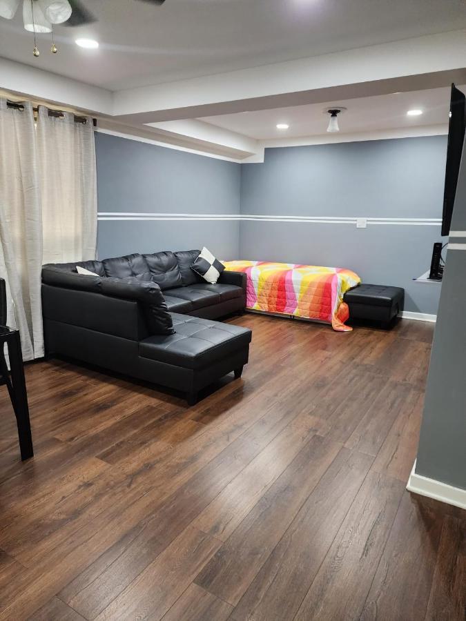Granville Appartment Чикаго Экстерьер фото