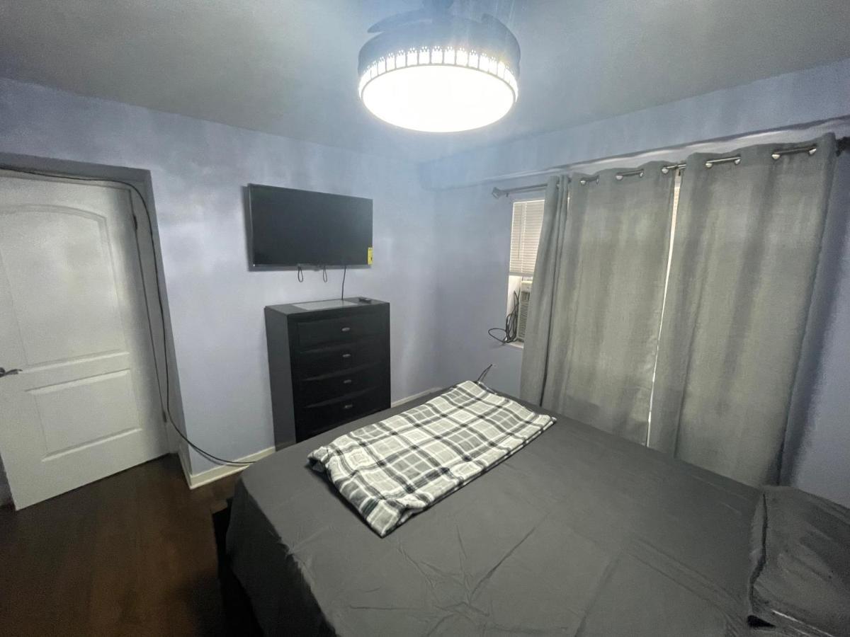 Granville Appartment Чикаго Экстерьер фото